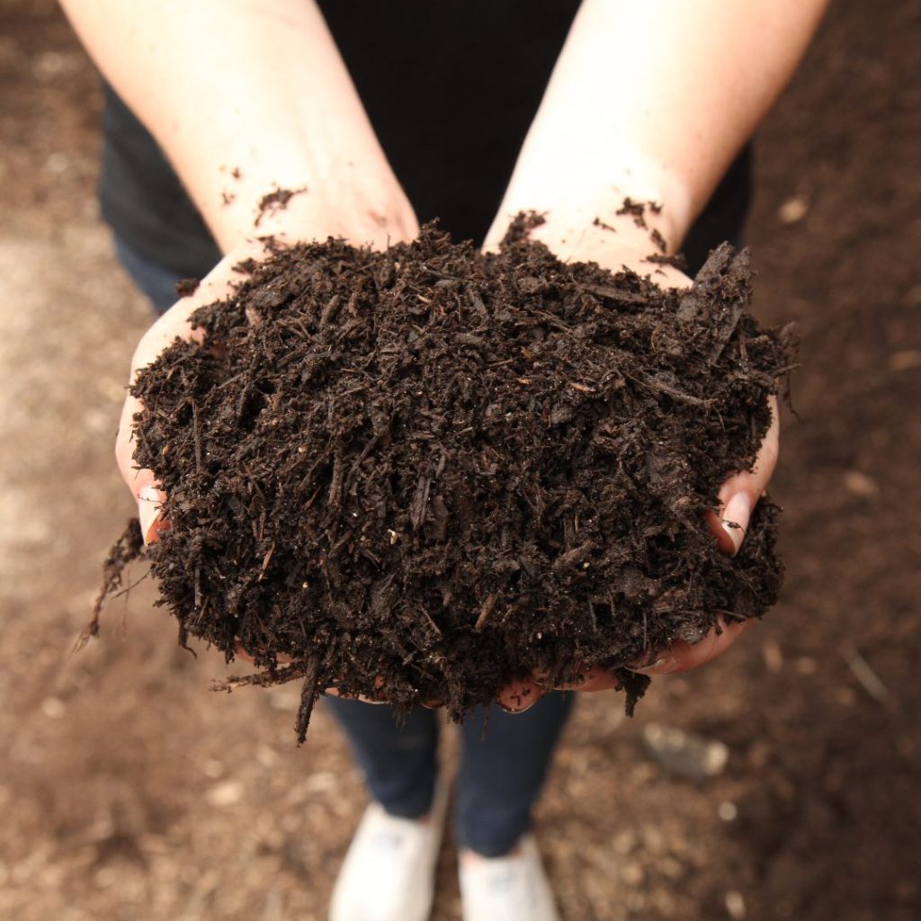 104100 Economy Mulch Mushroom Compost